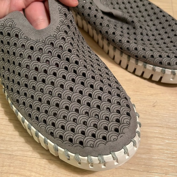 Ilse Jacobsen Womens Size 38 Perforated Tulip Loafer Comfort Shoes Slip On Grey - Picture 2 of 10